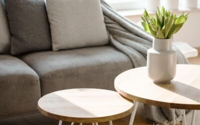 What Buyers Notice in the First 8 Seconds (That Sellers Don’t)